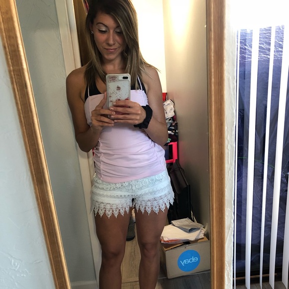 Meet your Posher, Darian - Picture 6 of 7